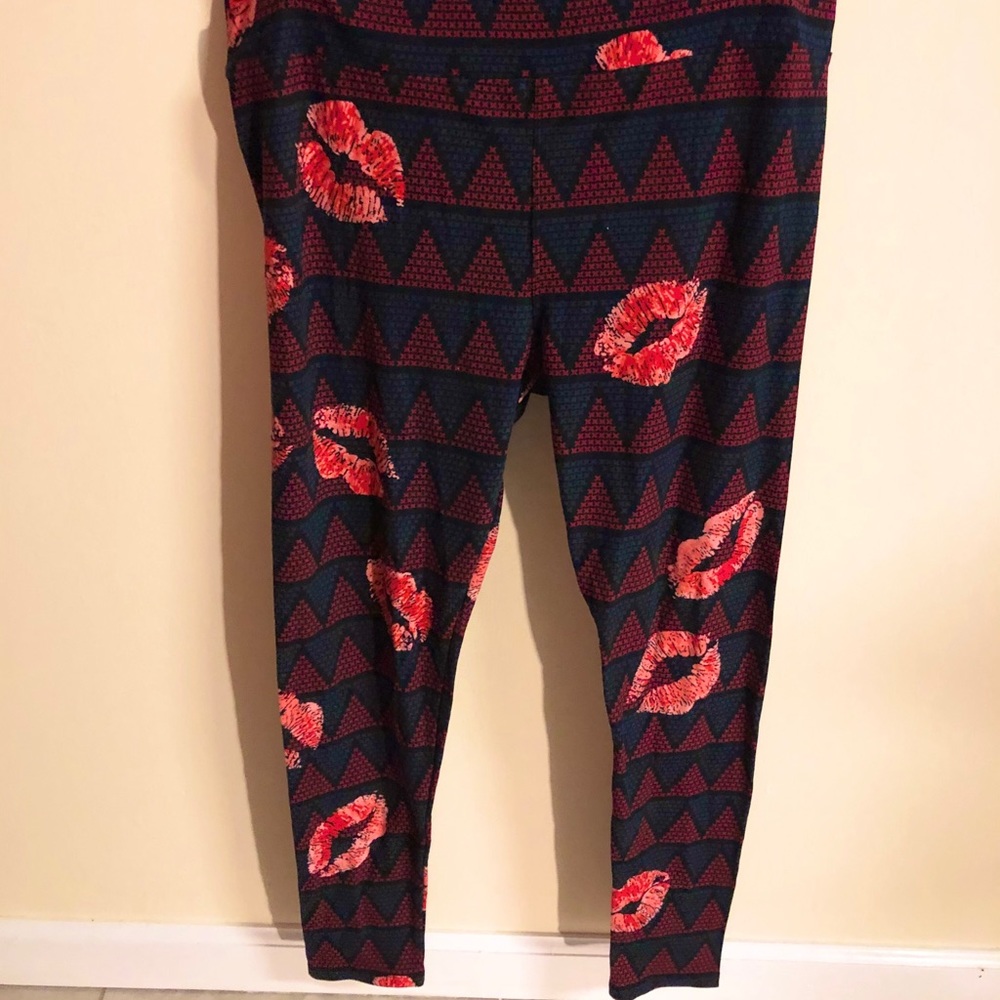 Lularoe Tall & Curvy Leggings